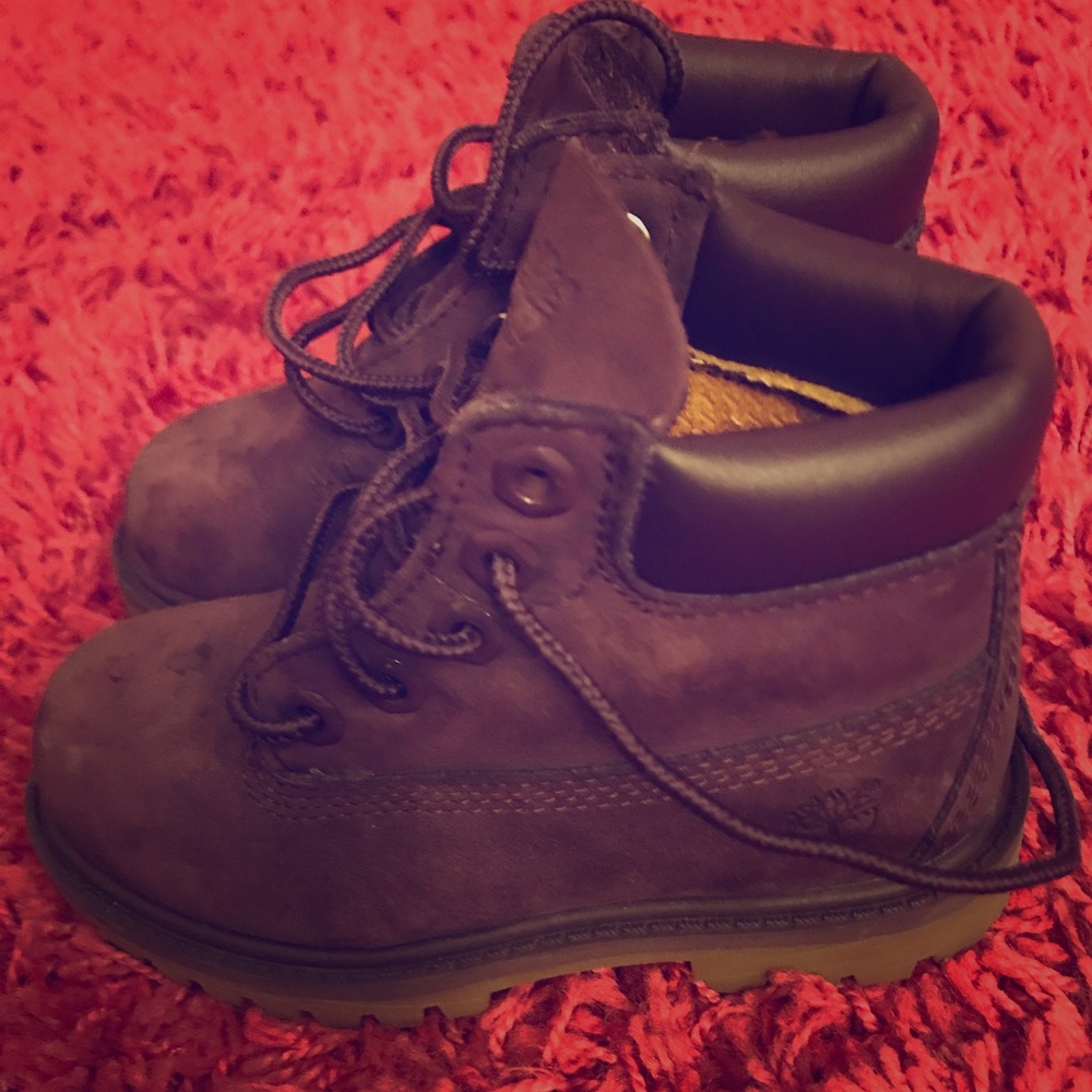 Purple Timberlands sz 8
